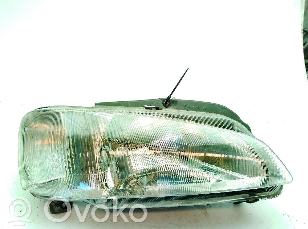 Peugeot 106 Phare frontale