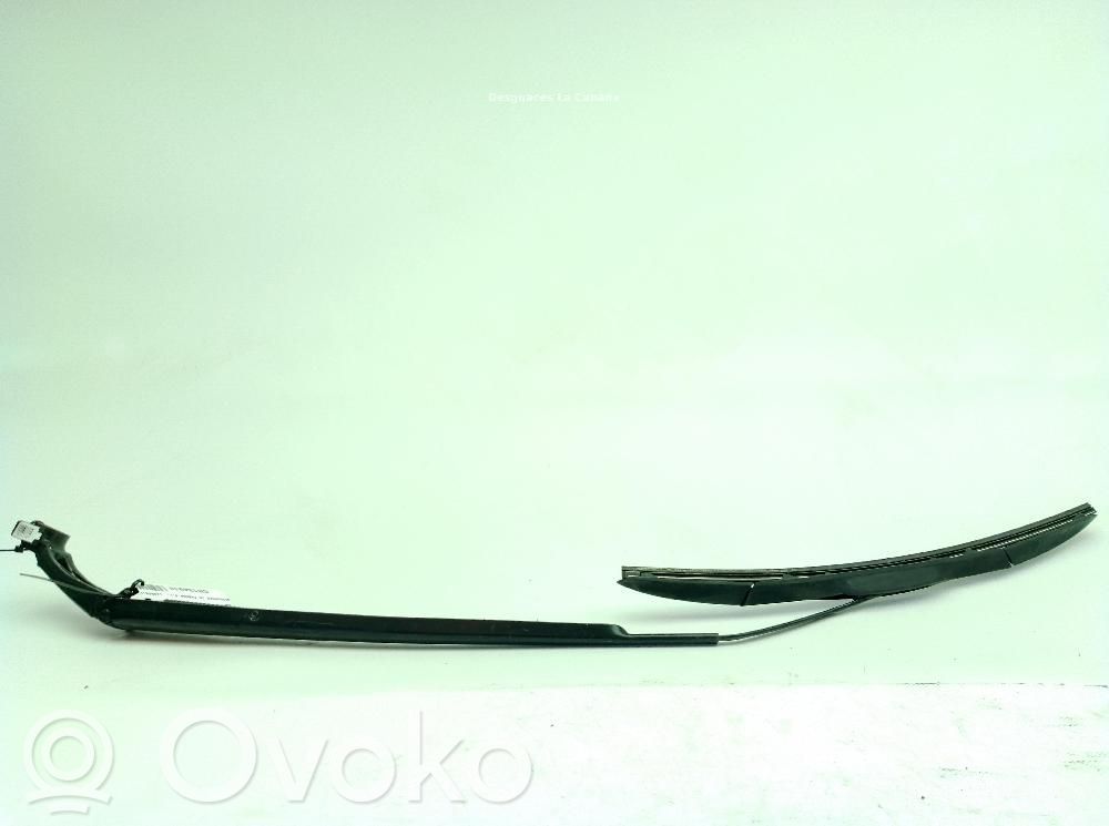 Toyota Yaris Cross Braccio della spazzola tergicristallo anteriore