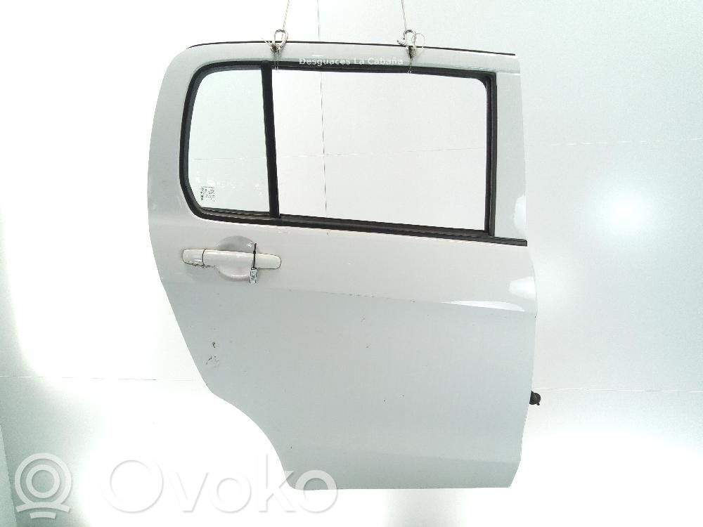 Puerta trasera   6800384M21000