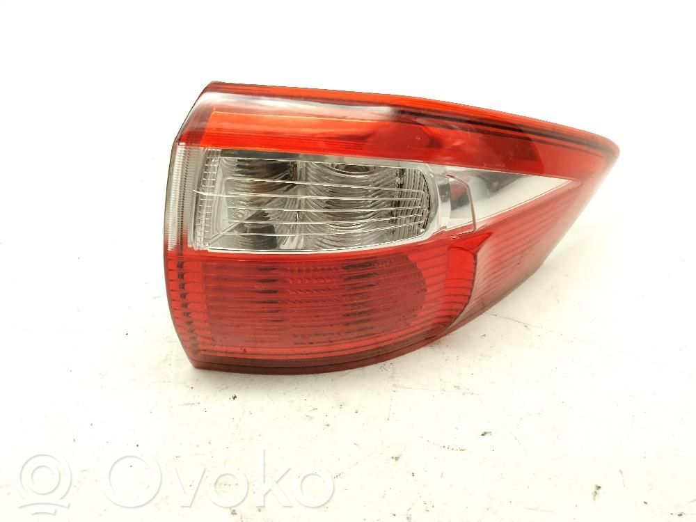 Ford C-MAX II Lampă spate în caroserie