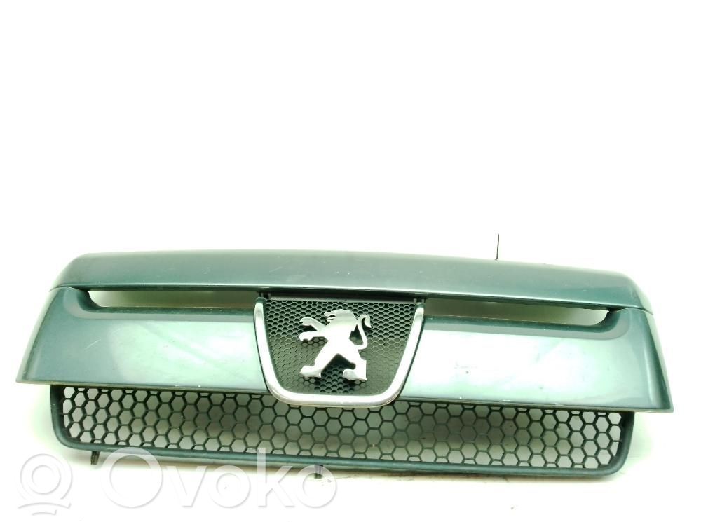 Peugeot Expert Etusäleikkö