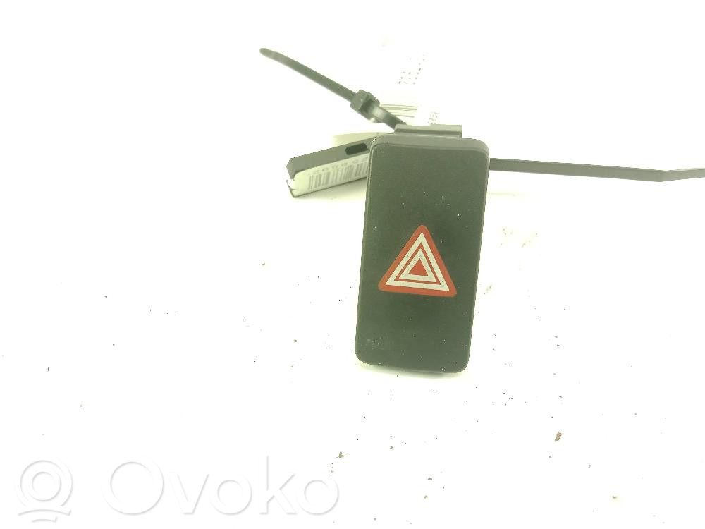 Toyota Avensis T270 Botón interruptor de luz de peligro
