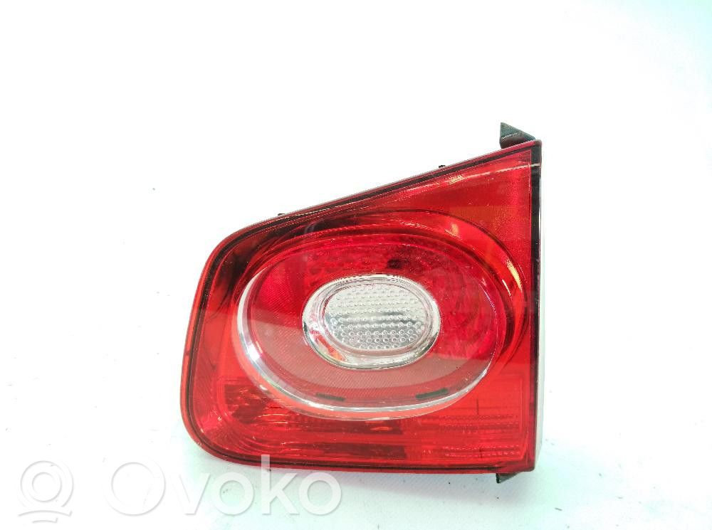 Volkswagen Tiguan Takaluukun takavalot 