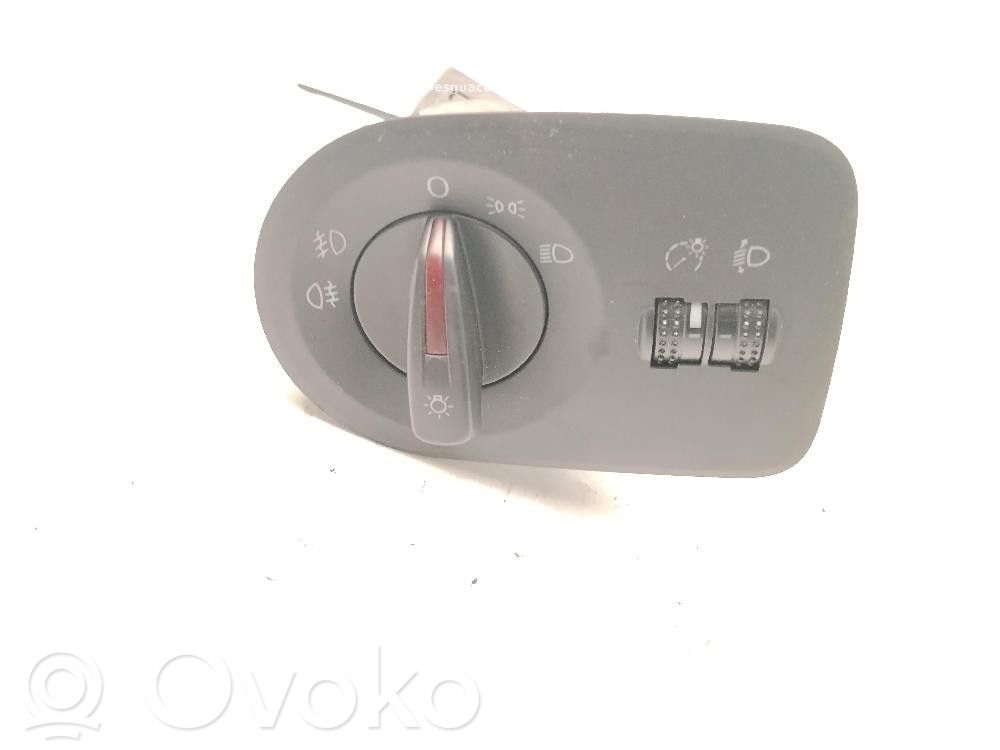 Seat Ibiza IV (6J,6P) Interrupteur d’éclairage