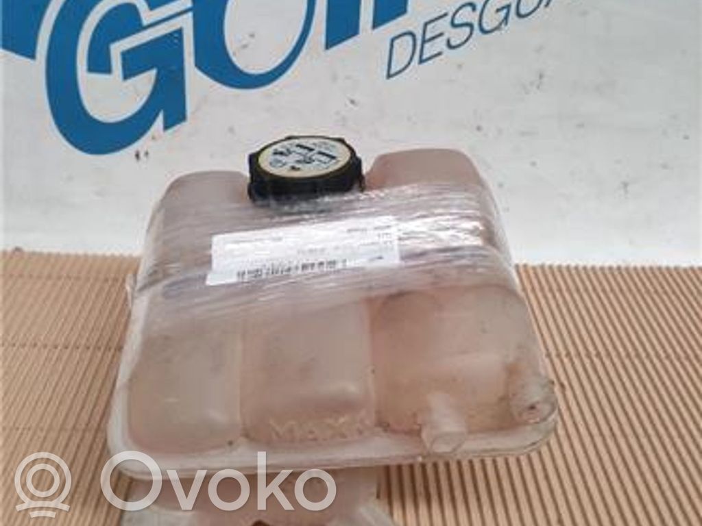 Depósito de expansión de combustible