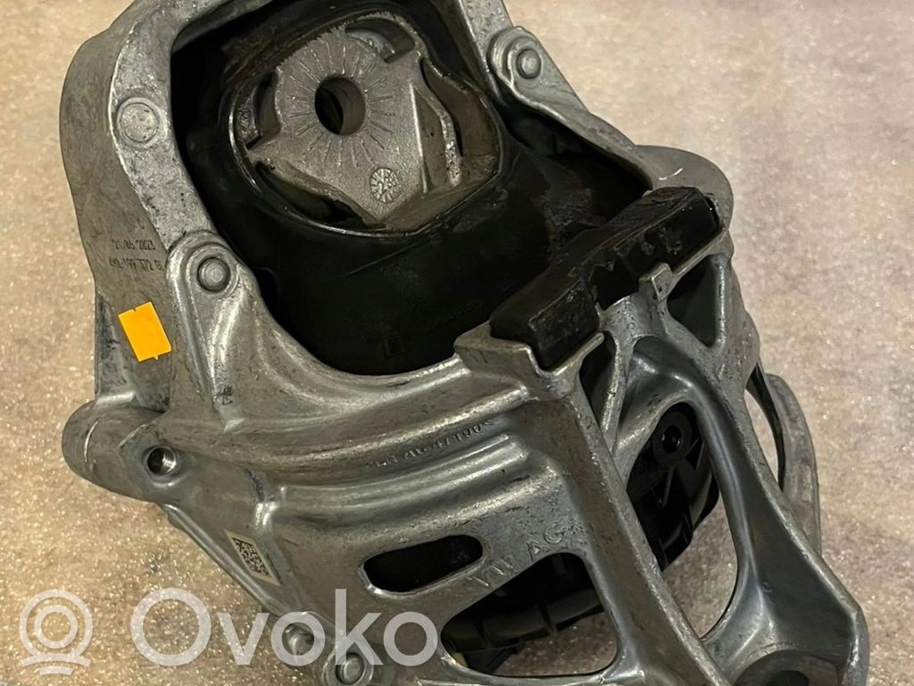 Audi Q7 4M Suport tampon motor 