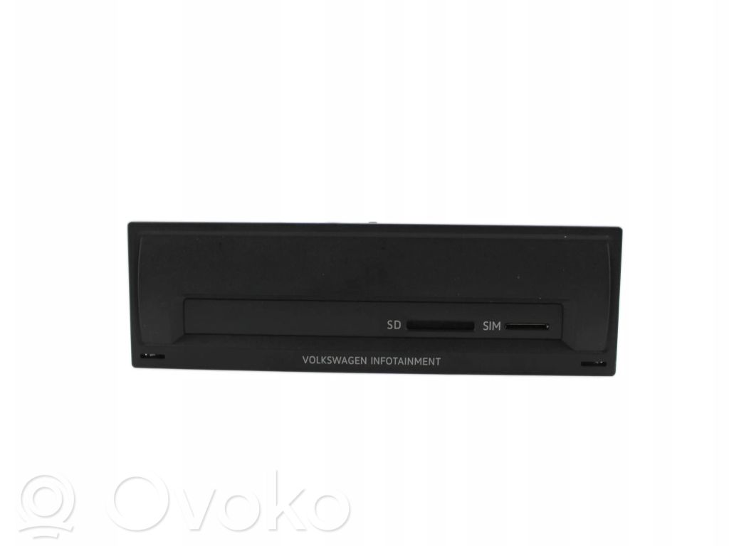 Volkswagen Touareg III Panel / Radioodtwarzacz CD/DVD/GPS 