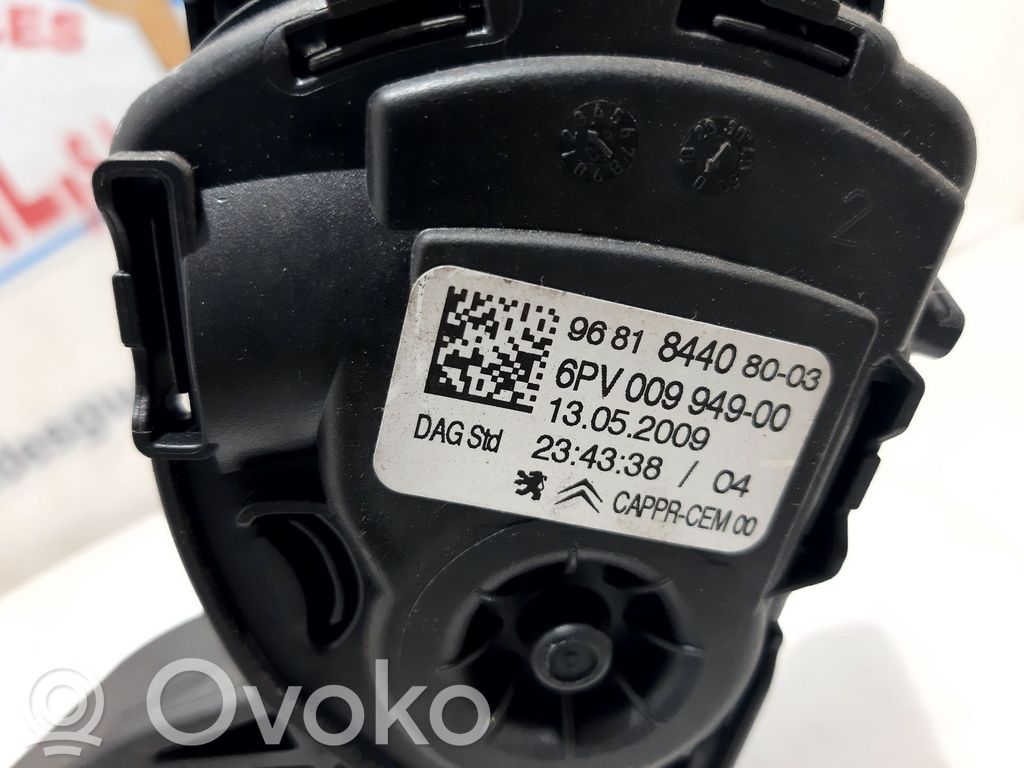 Peugeot 207 Czujnik położenia pedału gazu / przyspieszenia 