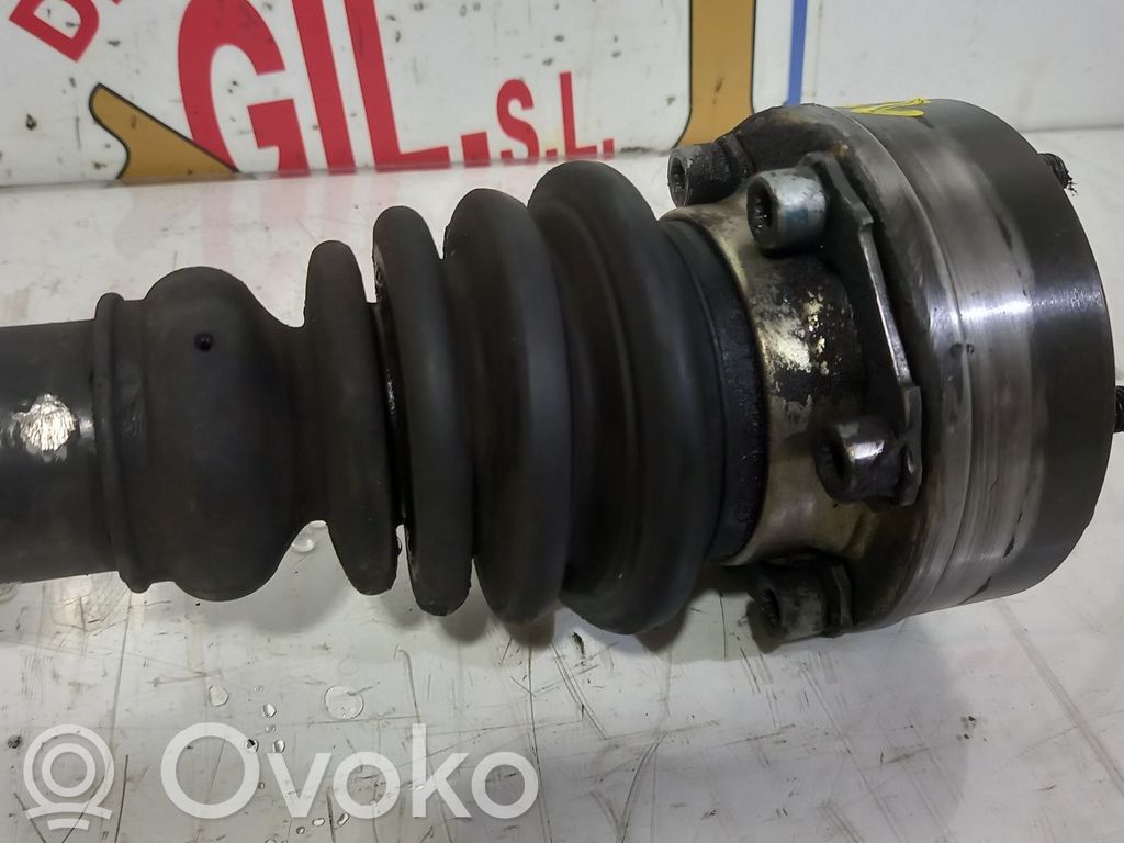 Audi A3 S3 8L Półoś przednia 