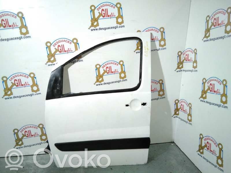 Priekinės durys   9002X4,56388