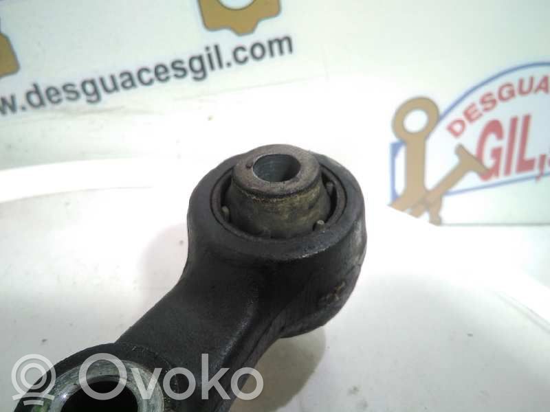 Front lower control arm/wishbone   93693