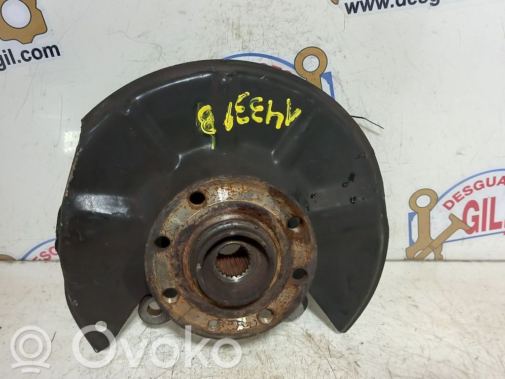 Volvo 460 Fuzetă butuc roată față 