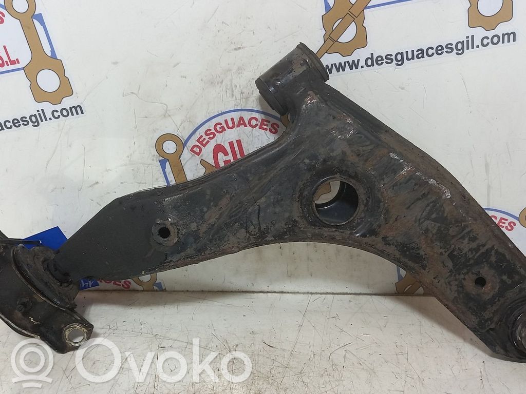 Volvo S40, V40 Basculă inferioară față 