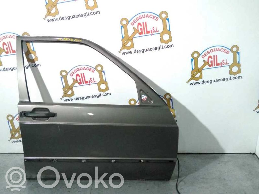 Mercedes-Benz 190 W201 Drzwi przednie 