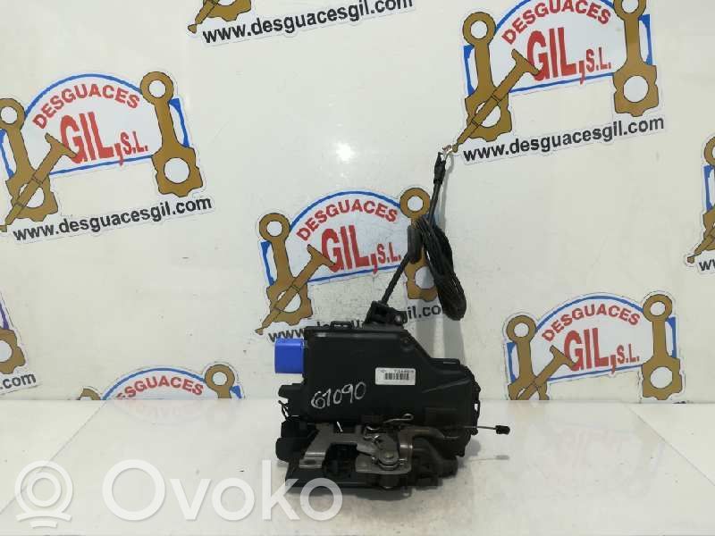 Volkswagen Golf V Zamek drzwi tylnych 