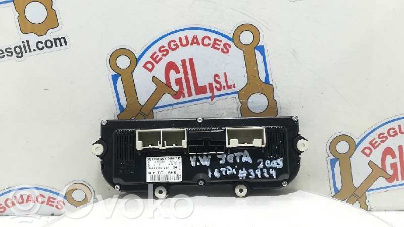Volkswagen Jetta V Panel klimatyzacji 