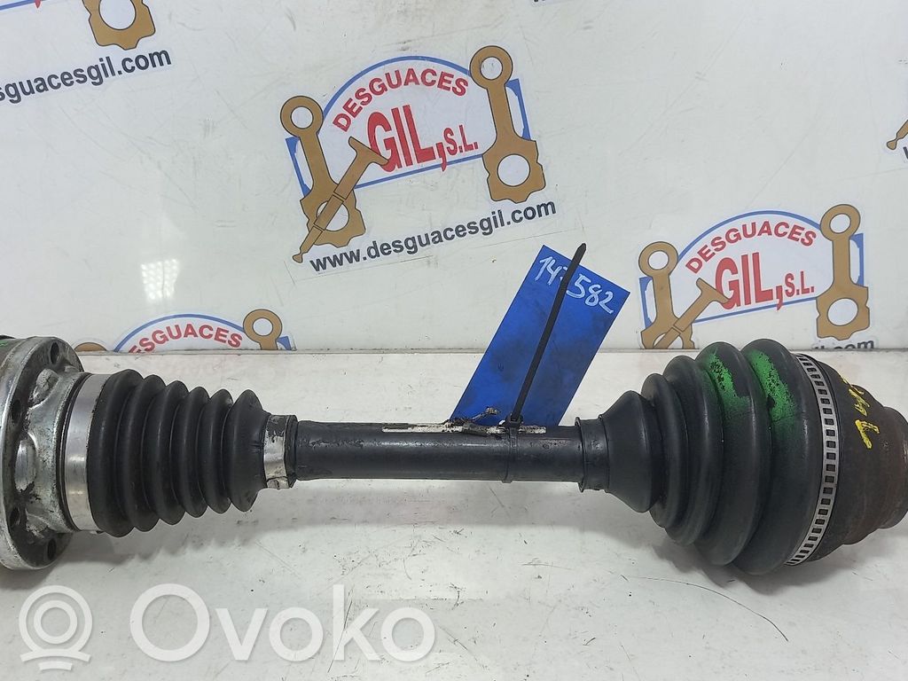 Volkswagen PASSAT B6 Antriebswelle vorne 