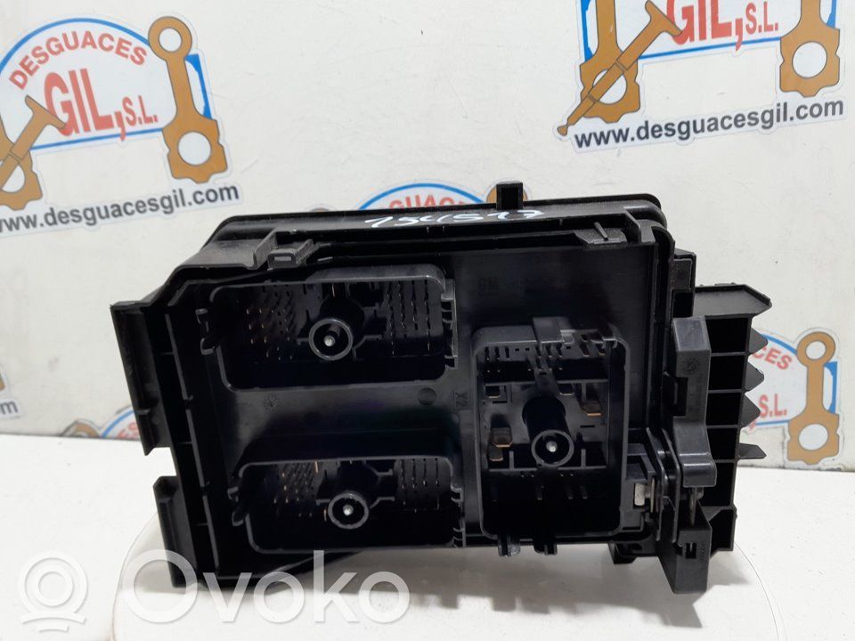 Módulo de fusible   39040854,154517