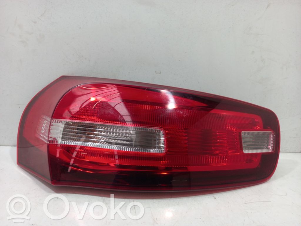 Citroen C4 II Picasso Lampa tylna 