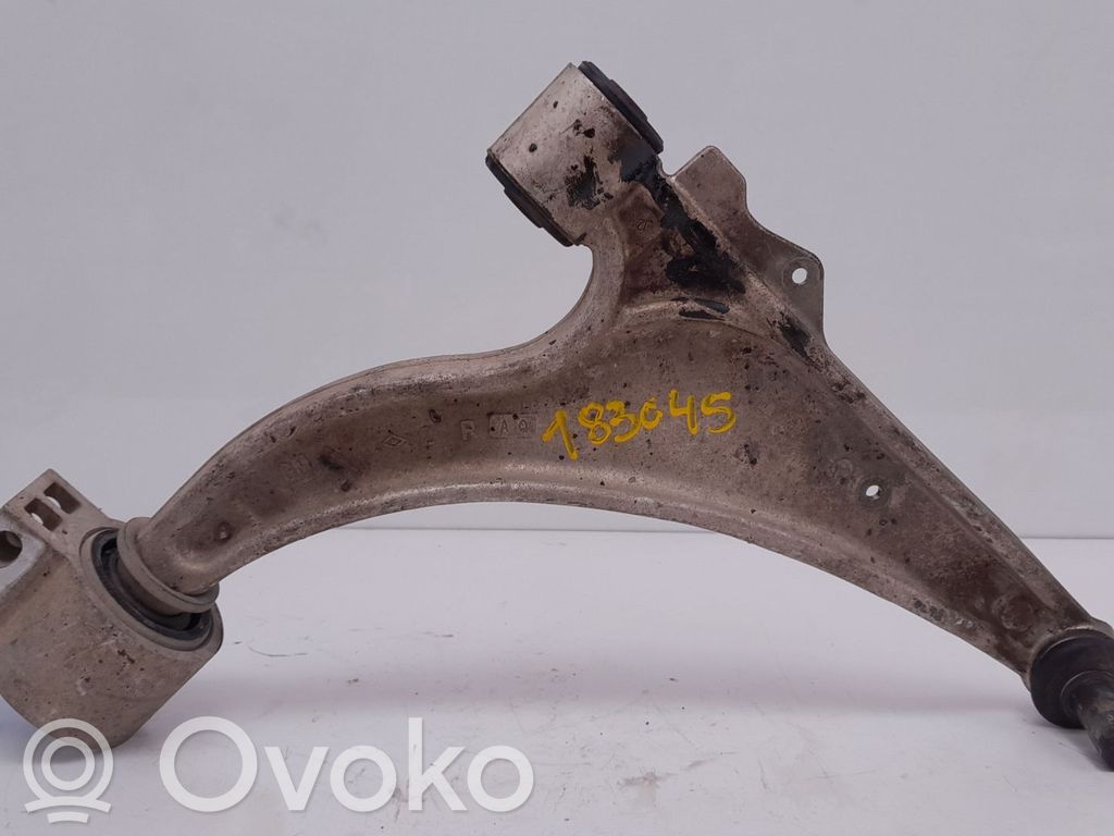 Opel Astra J Dolny wahacz przedni 