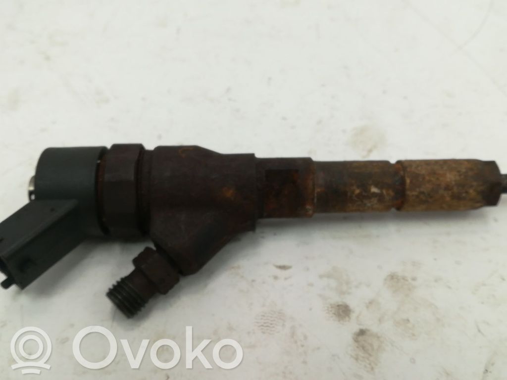 Inyector de combustible   0445110008,188605
