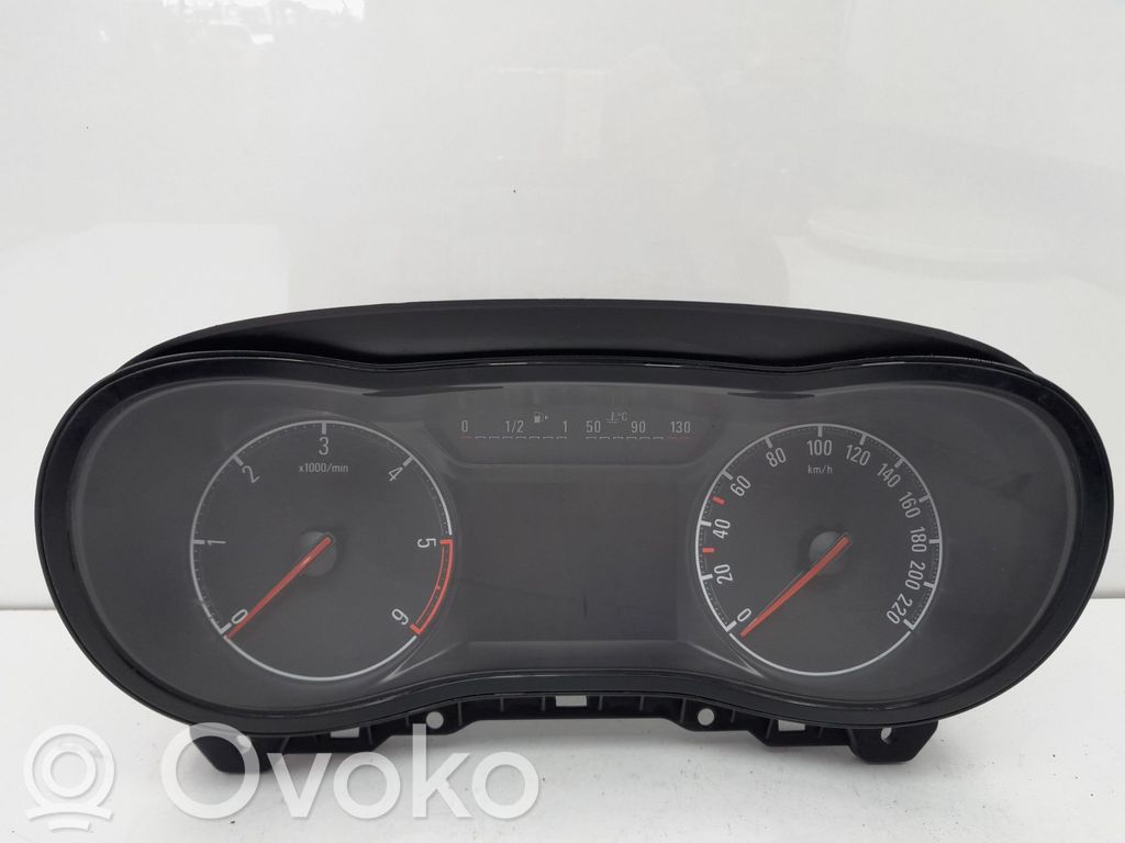 Opel Corsa E Nopeusmittari (mittaristo) 