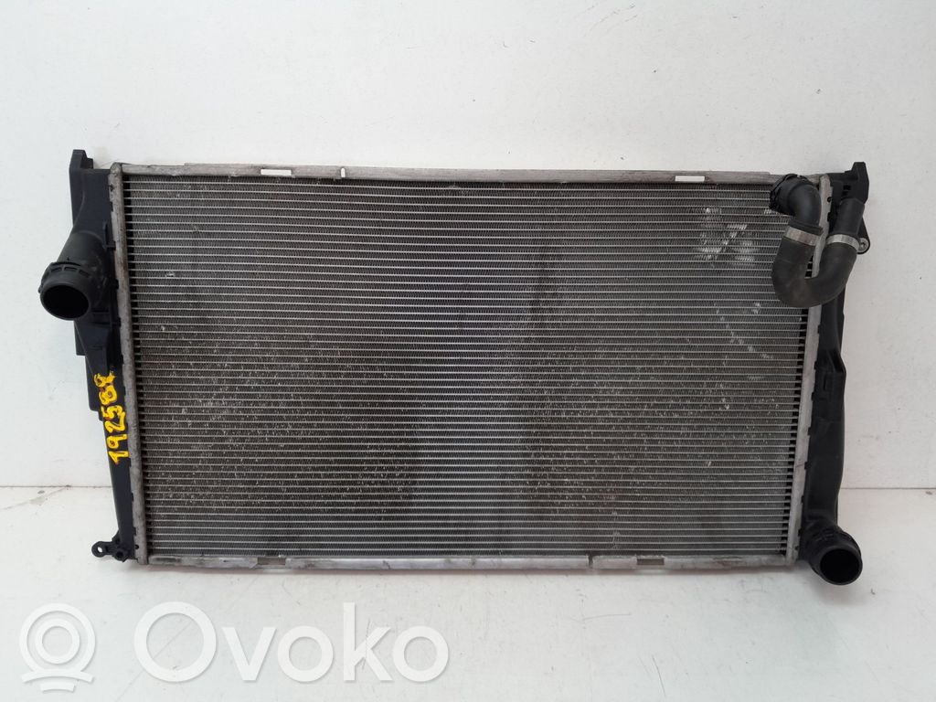 BMW 3 E90 E91 Coolant radiator 