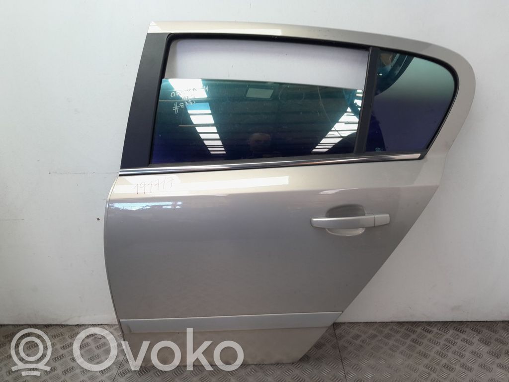 Opel Astra H Drzwi tylne 