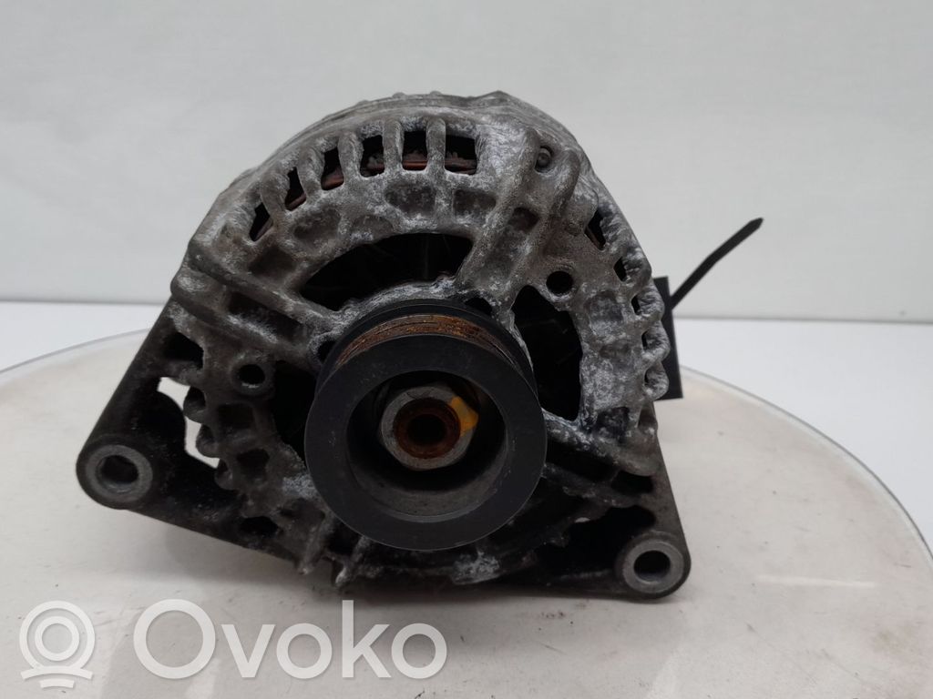 Opel Combo D Generator/alternator 