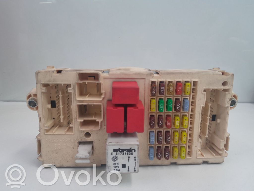 Fiat Stilo Módulo de fusible 