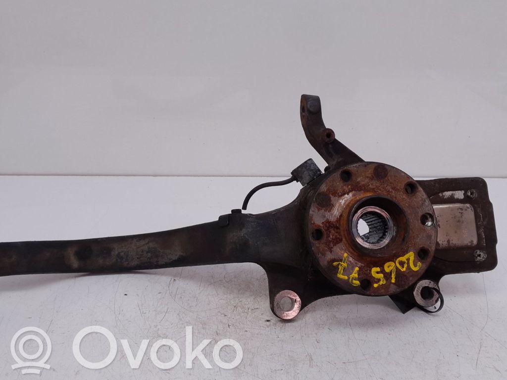 Alfa Romeo 166 Zwrotnica koła przedniego 