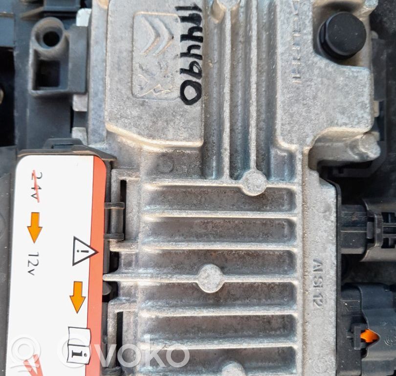 Peugeot 2008 I Start/Stop control module 