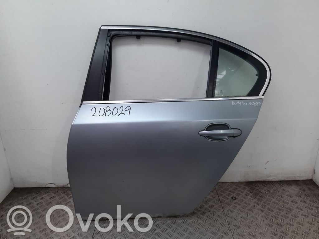 Rear door   208029