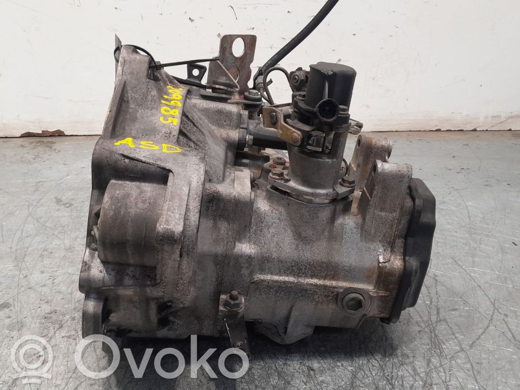 Volkswagen Vento Manualna 5-biegowa skrzynia biegów 