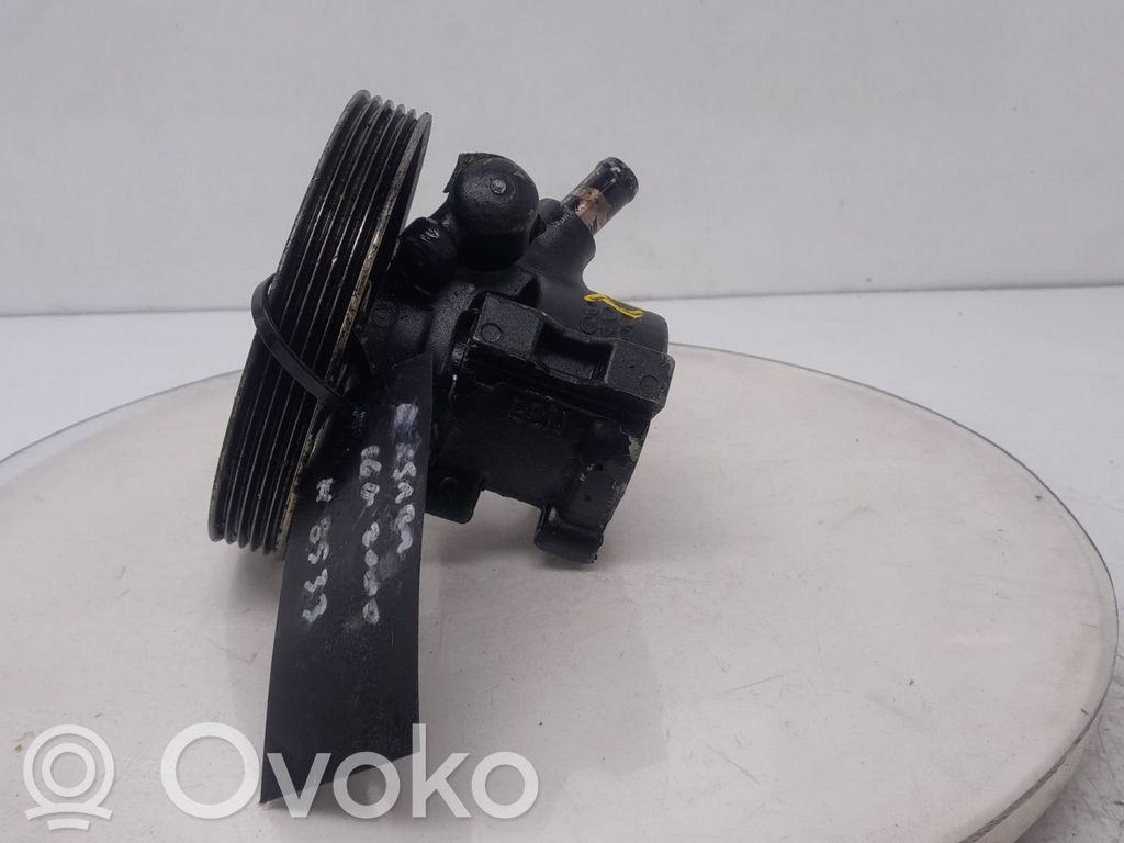 Ohjaustehostimen pumppu   210212