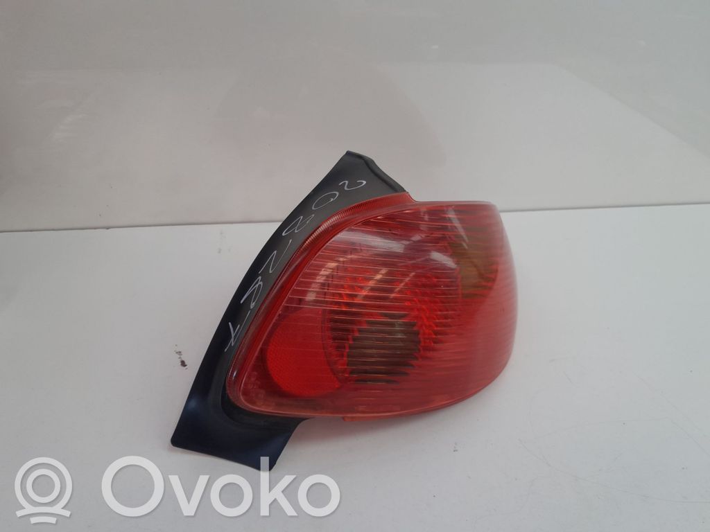 Peugeot 206 Luz trasera/de freno