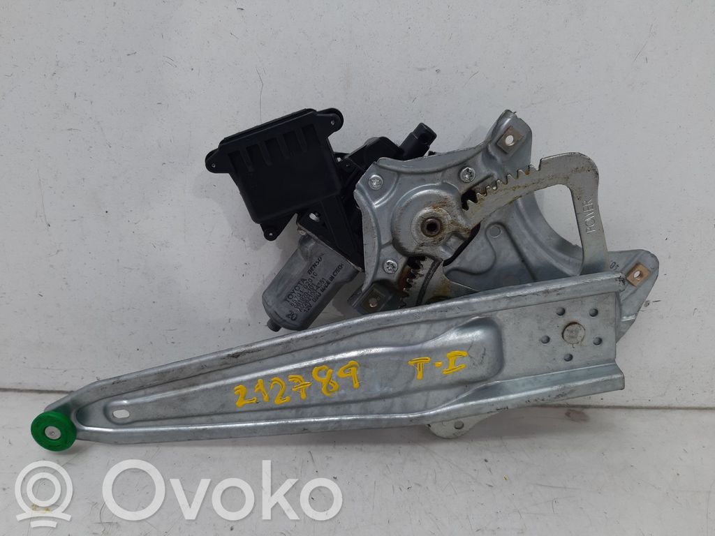 Toyota Auris E180 Takaoven manuaalinen ikkunan nostin