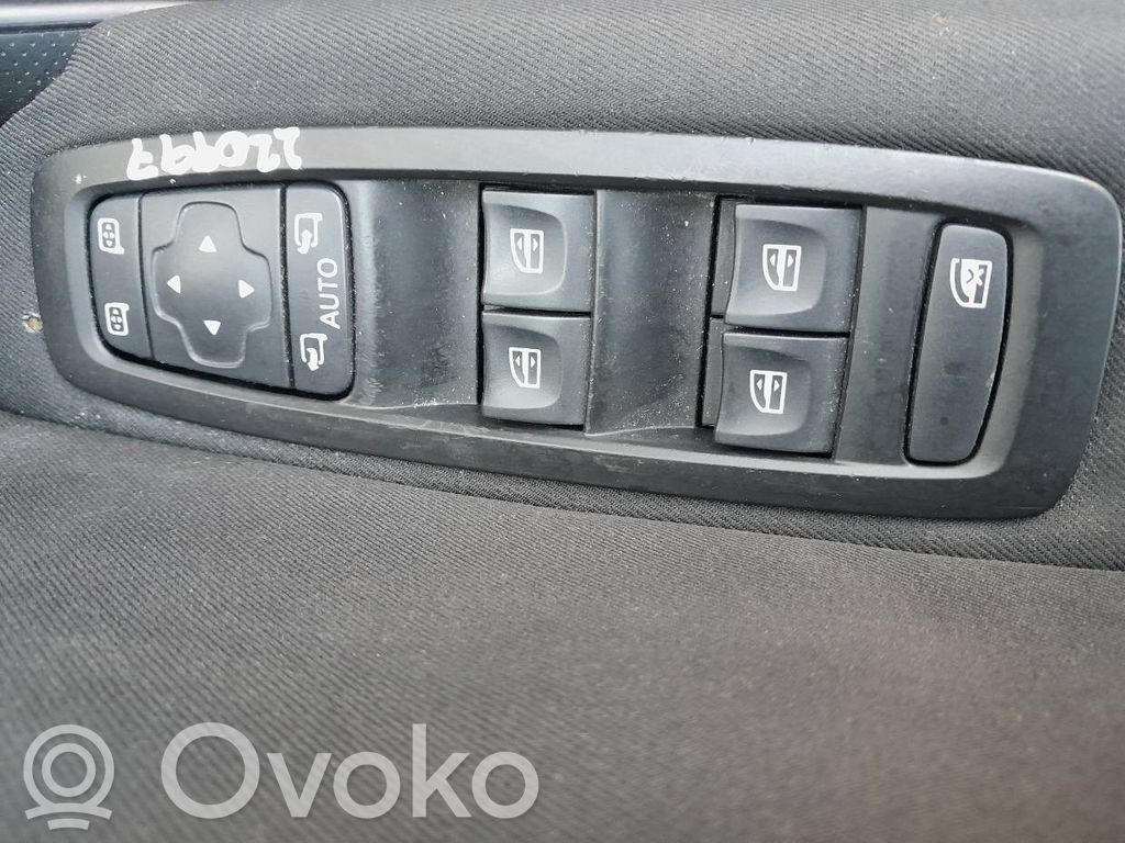 Renault Megane IV Interruttore di controllo dell’alzacristalli elettrico