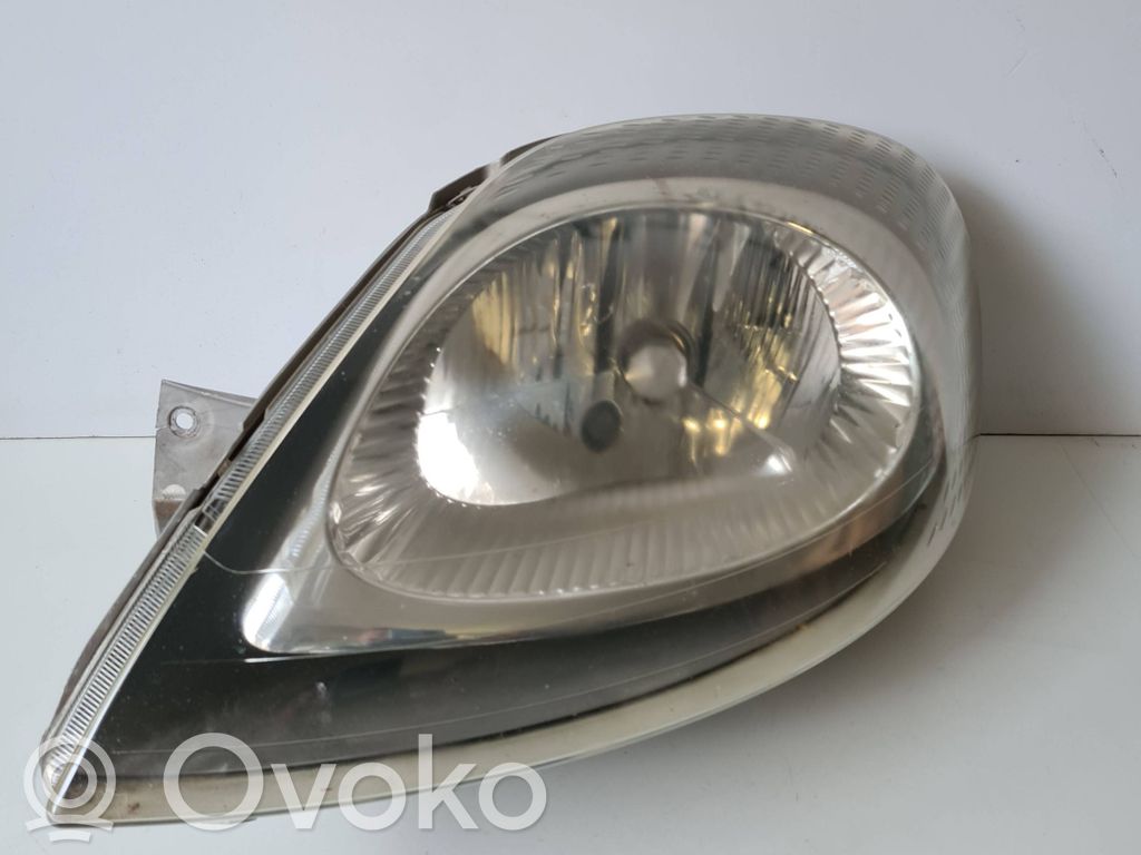 Opel Vivaro Scheinwerfer 