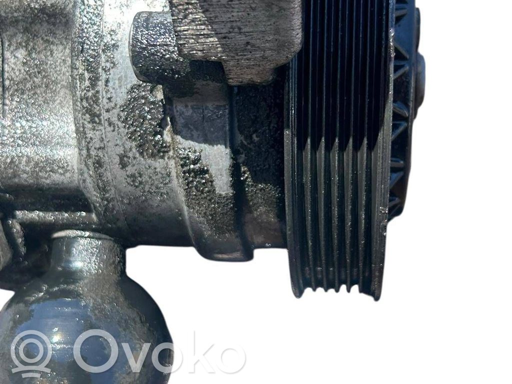 BMW 7 E65 E66 Power steering pump 