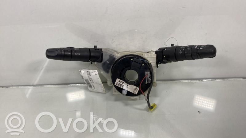 Nissan Micra Commodo, commande essuie-glace/phare 