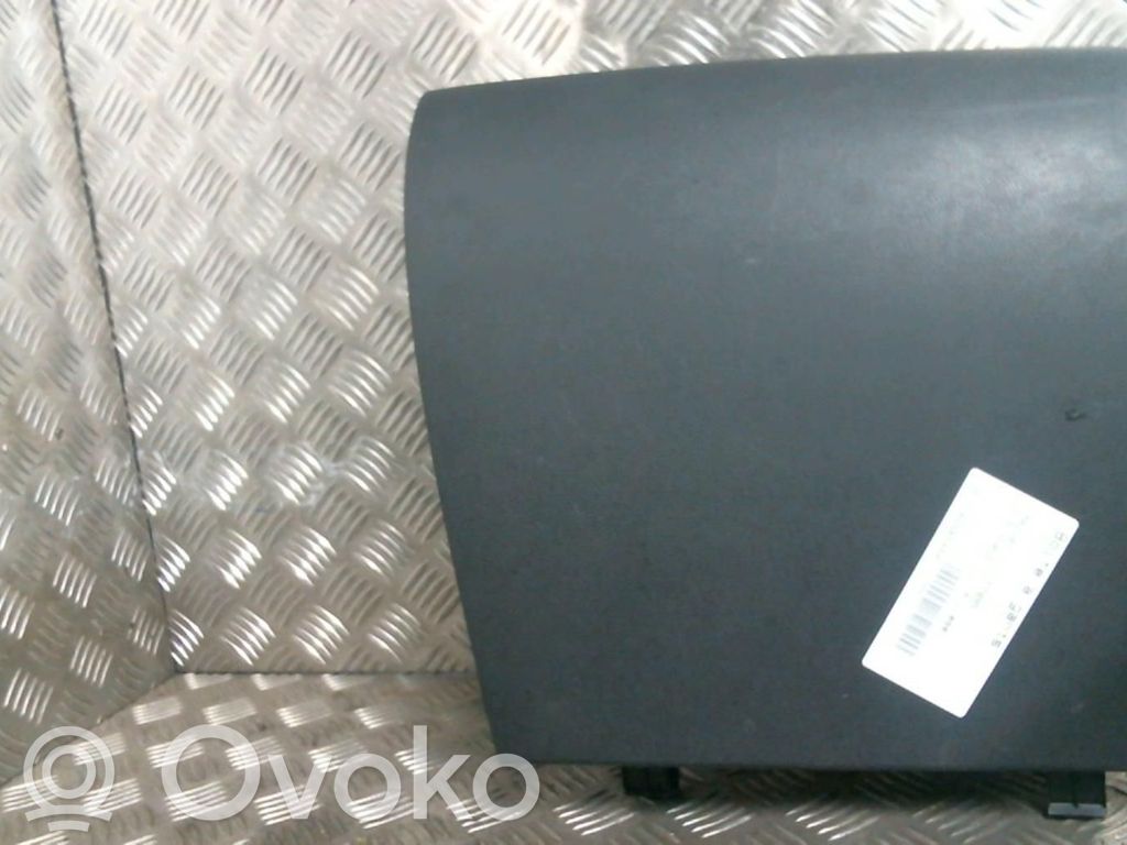 Mazda 2 Daiktadėžės (bordačioko) komplektas 