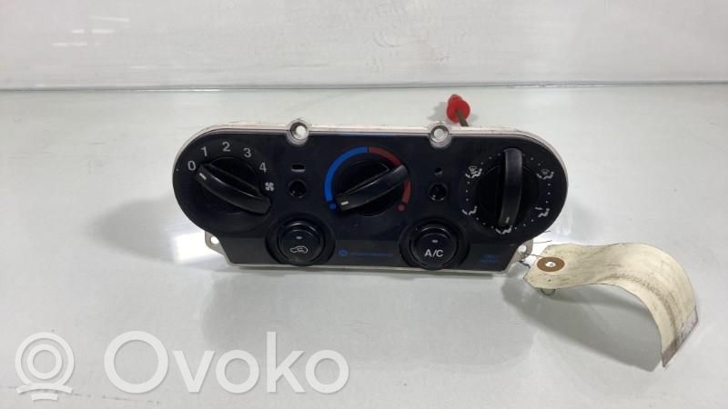 Climate control unit   1331849