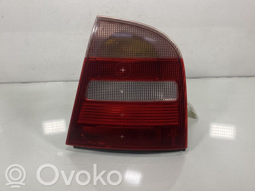 Skoda Octavia Mk1 (1U) Lampa tylna 