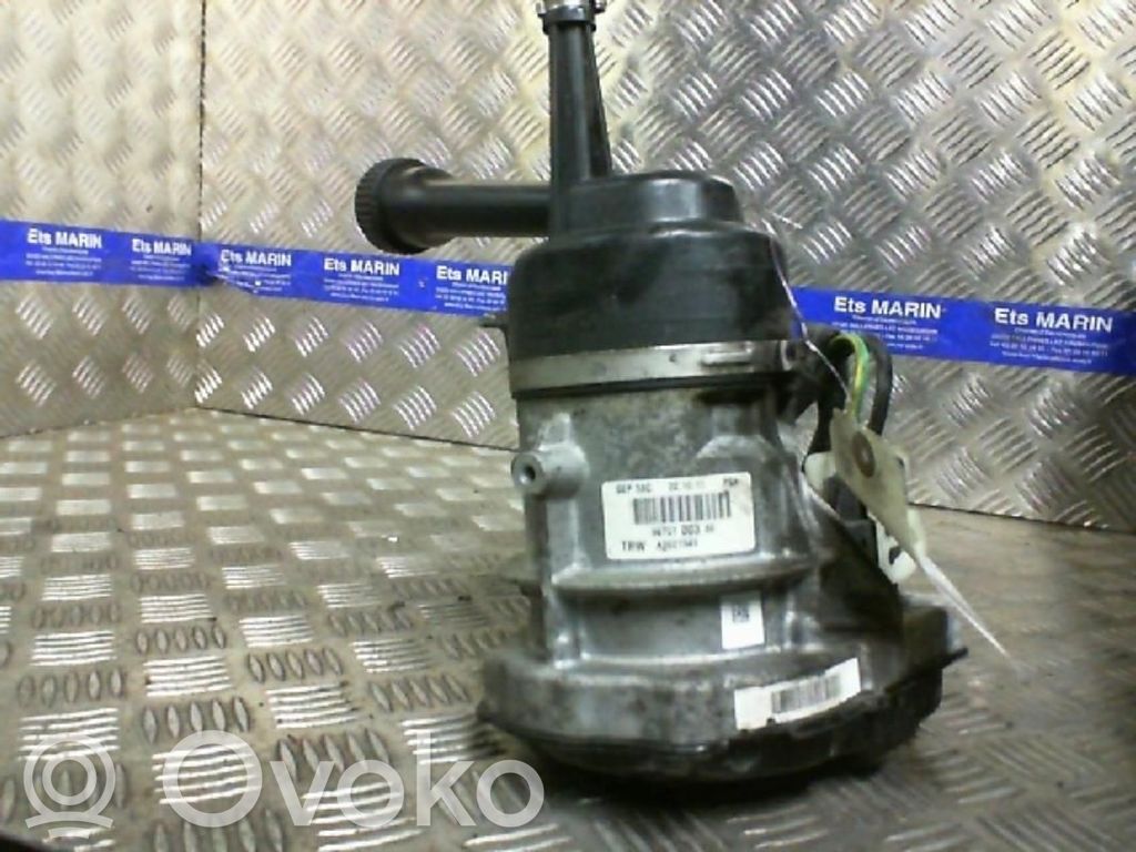 Peugeot 308 Ohjaustehostimen pumppu 