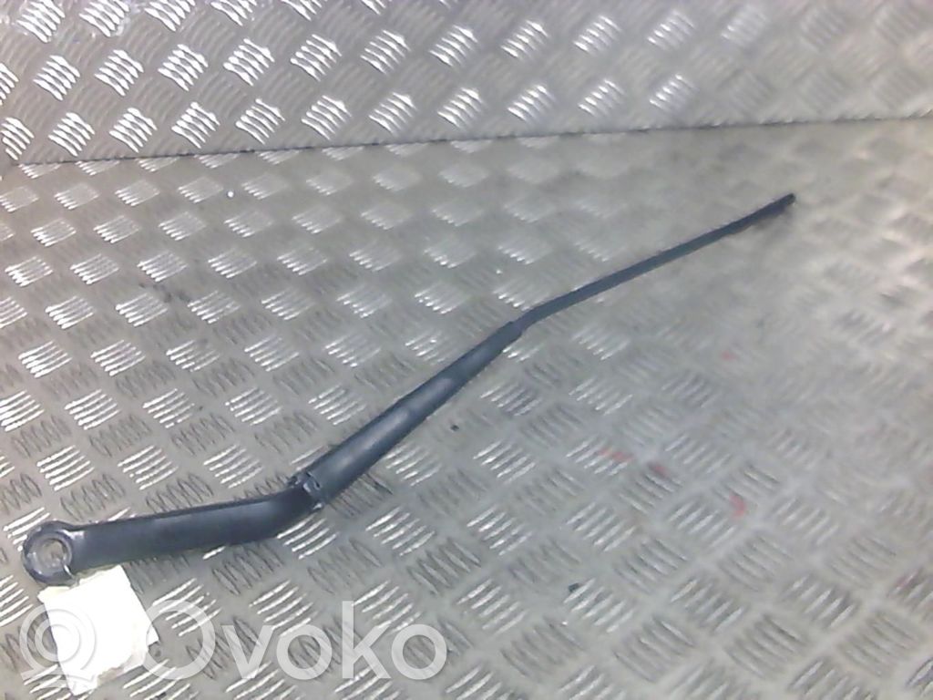 Rover 75 Front wiper blade arm 