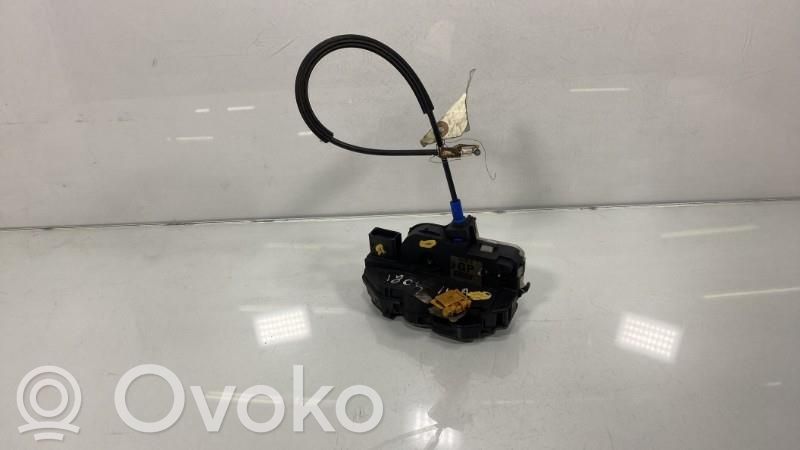 Opel Astra J Front door lock 