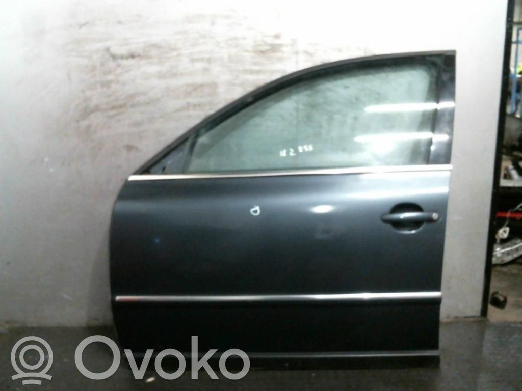 Volkswagen PASSAT B5.5 Puerta delantera 