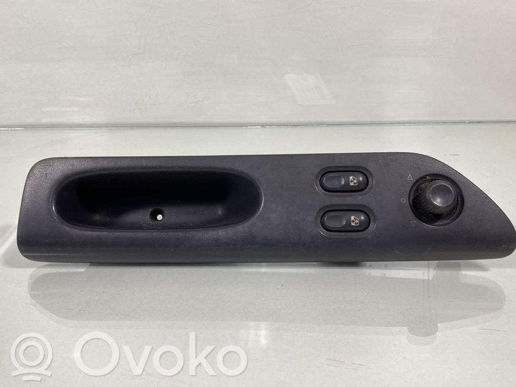 Renault Espace III Electric window control switch 