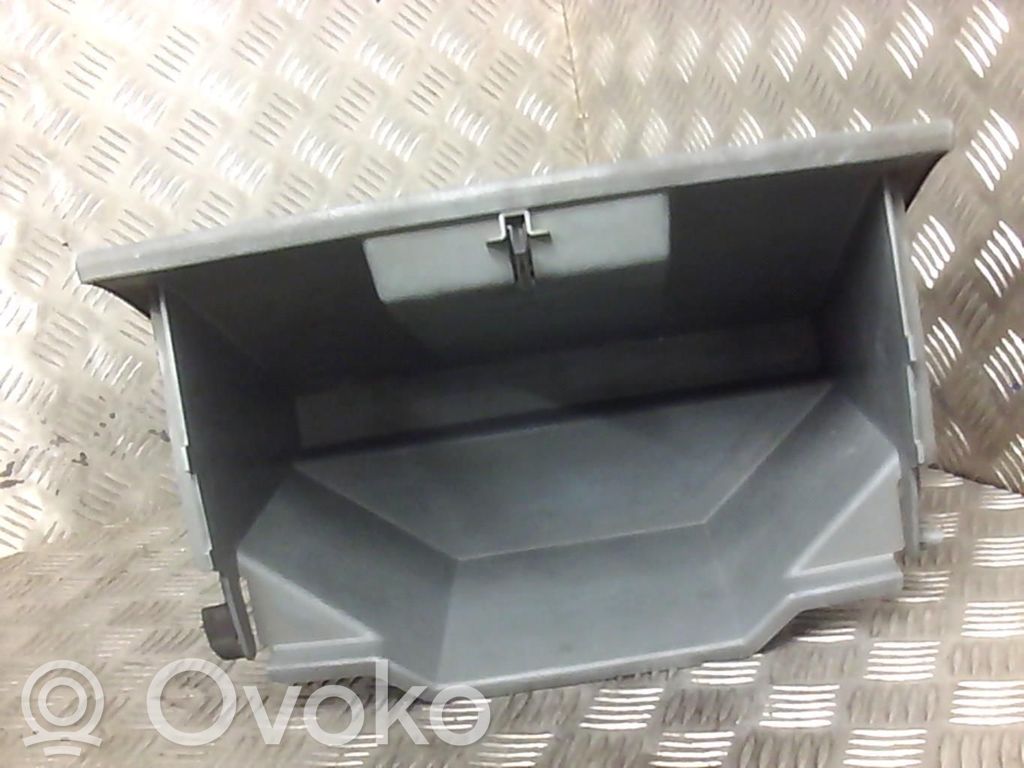 Ford Transit Daiktadėžės (bordačioko) komplektas 